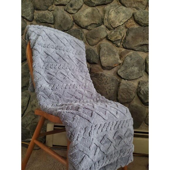 Sherpa Throw Blanket for Couch - Cozy Blanket for Bed - Picture 2 of 3